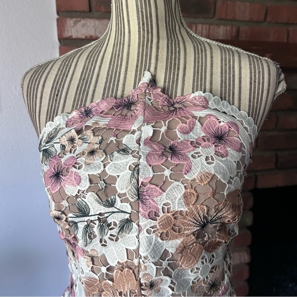 Elliatt Adelynn Lace Embroidered Floral Strapless Midi Dress Sz S - Picture 5 of 12